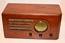 Vintage American Bosch Model 605 AM/SW Table Radio - Restored & Working picture