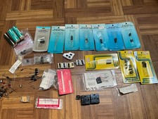 VIntage Lot electronic IC Semiconductor Lot NE555 TL084 Radio Shack Archer &more picture