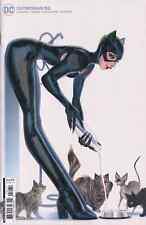 CATWOMAN #52 (SWEENEY BOO VARIANT)(2023) COMIC BOOK ~ DC Comics NM picture