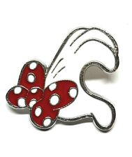 Disney Trading Pin - Minnie Heart Hand - Left picture