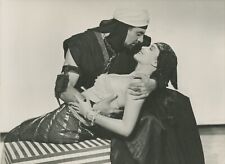The Adventures of Hajji Baba Film Scene Actor A1545 A15 Original Vintage Photo picture