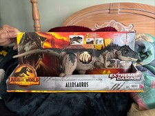 Jurassic World Dominion EXTREME DAMAGE ALLOSAURUS Dinosaur Figure Toy NIB picture