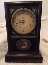 WOOD WUERSCH  FALL RIVER MASS CLOCK Working & Keeps time Battery Village Scene picture