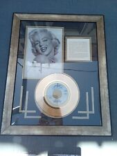 Marilyn Monroe 6x9 Photo With Gold Heat Wave Record In Frame picture