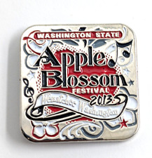 2013 Apple Blossom Festival Wenatchee WA Enamel Pin Washingtone State Souvenir picture