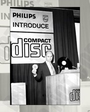 1979 Philips Unveils Optical Digital Audio Disc Compact Disc CD 8x10 Photo picture