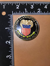 Official DIA Defense Clandestine Service Challenge Coin DoD Intelligence IC Rare picture