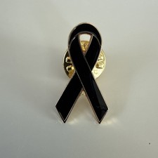 Black Ribbon Melanoma Skin Cancer Enamel Gold Tone Trimmed Lapel Pins Hat Pins  picture