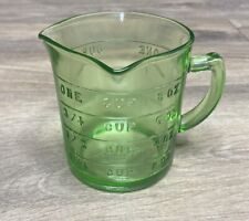 Vintage 1930’s Kellogg’s  Uranium Glass Measuring 1 Cup 8 oz Cup 3 Spouts picture