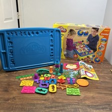 2006 Play-Doh Creativity Center Storage Activity Play Table W/Original Box ** picture