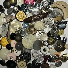 New VIP PREMIUM MIX 100 Vintage-Old-New Mixed Lot ONLY BEST Quality  Buttons picture