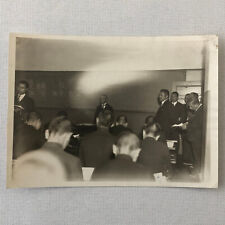 Press Photo Photograph Japanese Education Minister Inspects Tokyo School picture