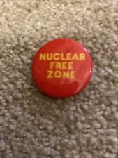 NUCLEAR FREE ZONE 1982 Anti Nuclear Protest Button - Nuclear Free Zone pin picture