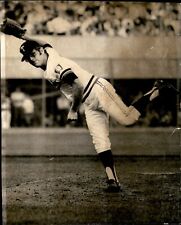 LG925 Orig Pete Hohn Photo EDDIE BANE Minnesota Twins Baseball Pitcher Throwing picture