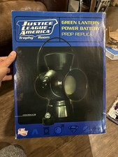 Green Lantern Power Battery Prop Replica Justice League Trophy Room DC Direct picture
