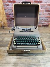 1952 Smith Corona Sterling Portable Typewriter case picture