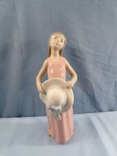 Lladro Porcelain Figurine #5008 Dreamer Girl with Hat 10