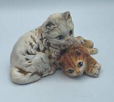  2 cats figurine ceramic laying down together not glossed made in Japan, Vintage picture
