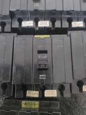 EHB34030 SQUARE D USED NO CHIPS OR CRACKS (13 AVAILABLE)  picture