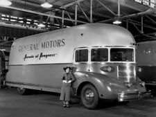 Vintage Transportation Photo/1940's GM's BUS OF THE FUTURE/4X6 B&W Photo Reprint picture