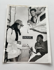 RAQUEL WELCH 1967 Original Press Photo Aboard the U.S. Hospital Ship 