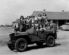 WW2 US ARMY WACS POSING IN JEEP Photo  (208-O) picture