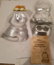 VTG Wilton 1984 GARFIELD 3D StandUp Cake Pan Set with  Instructions picture
