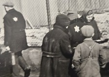 2 ORIGINAL 3.5x5.5" photos Warsaw Ghetto? shoah holocaust 1940 WW2  FLEEING JEWS picture