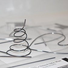 Nitinol SMA Shape Memory Alloy Muscle Wire Sample Pack 7 Different temperatur... picture