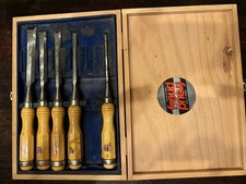 FREUD WC 106  Six Boxwood Handled Chisels in Original Box WC-106 Missing 1 As-is picture
