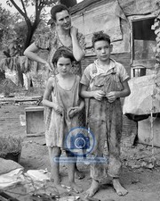 GREAT DEPRESSION ERA FAMILY IN POVERTY 1936 8X10 PHOTO picture