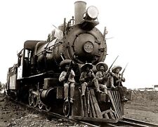 1911 MEXICAN REVOLUTION PHOTO Emiliano Zapata & Supporters on Locomotive (220-A) picture