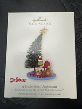 2008 Hallmark Keepsake Ornament Grinch a Smile Most Unpleasant picture