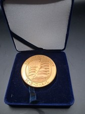 1997 REPUBLICAN GOP CAMPING CONTRIBUTION COIN/MEDAL IN ORIGINAL BOX picture