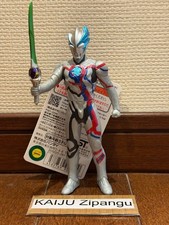 2026 Bandai 5 1/2" Ultraman Blazar Chilsonite Sword Figure Ultra Hero Series 114 picture