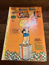 Richie Rich Cash #19 (Harvey August 1977) picture