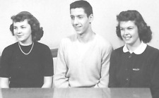  5Y Photograph Photo Portrait Young Women Young Man 1950's High School Students picture