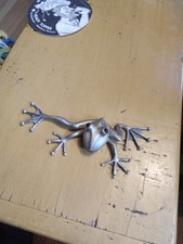 VINTAGE METAL FROG FIGURINE SIGNED STEPPER FROGS BULLFROG AMPHIBIANS AMPHIBIAN picture