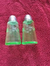 GREEN DEPRESSION Very Old VINTAGE SALT PEPPER SHAKERS picture