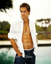 Ryan Reynolds - Actor 8X10 Photo Reprint picture