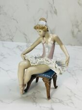 Lladro Figurine #5499 Pretty Ballerina picture