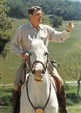 1986-PRESIDENT RONALD REAGAN Riding His Horse El Alamein-5x7 PHOTO picture