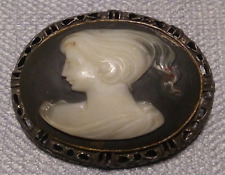 Vintage Brooch Pin Pendant Cameo Mother of Pearl Oval Gunmetal 2
