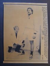 AP Wire Press Photo 1991 Edward (Ted) Kennedy Jr 1st to test new Prosthetic Foot picture