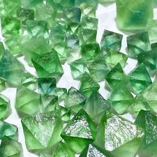 100g/Lot natural green fluorite octahedron crystal mineral crystal healing picture