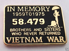 IN MEMORY OF THE VIETNAM WAR 1959-1975 pin / Vietnam Veteran Hat or lapel Pin  picture