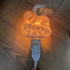 Vintage Angel Baby on Cloud Nightlight Made In Taiwan Signed GM picture