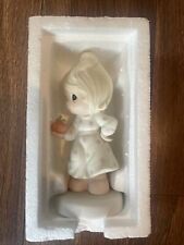 Precious Moments 1989”YIELD NOT TO TEMPTATION”#521310 Girl with Apple picture