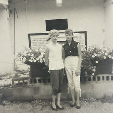 Vintage Photo 1947 Teen Girls Memorial Cross picture