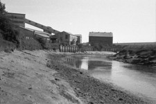 PHOTO  BEEDING CEMENT WORKS 1964 picture